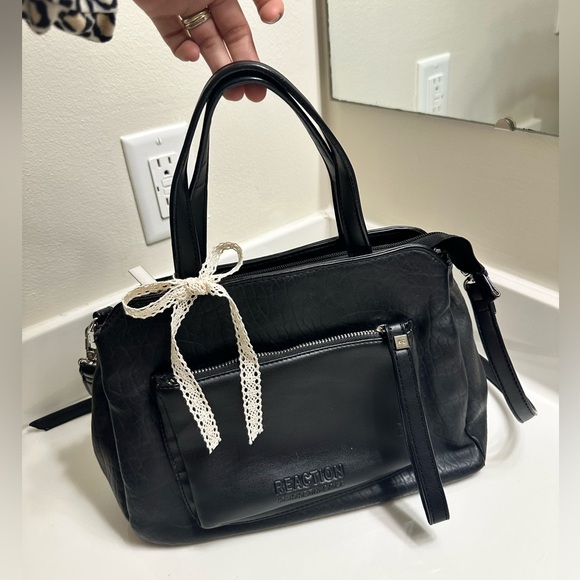 Kenneth cole black bag with crossbody strap - Picture 1 of 12
